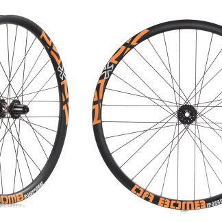 ARO DA BOMB INSPIRE 27.5*32H BK/ORANGE 20212261